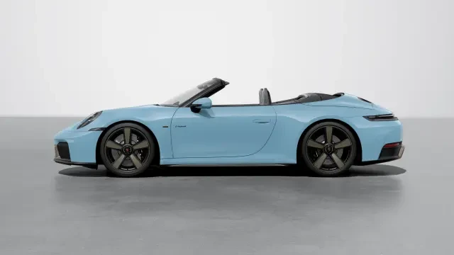 2026 Porsche 911 - Image 14 of 31