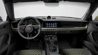 2026 Porsche 911 - Image 29 of 31