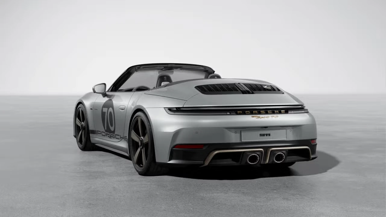 2026 Porsche 911 - Image 20 of 30