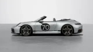 2026 Porsche 911 - Image 13 of 30