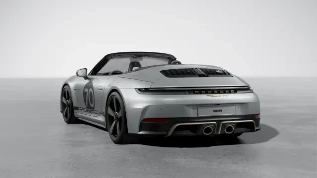 2026 Porsche 911 - Image 22 of 30