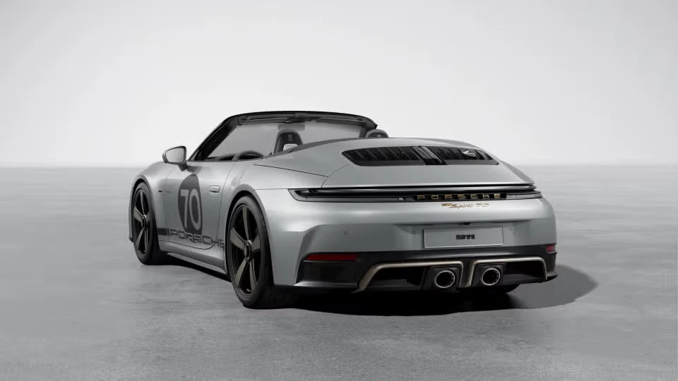 2026 Porsche 911 - Image 19 of 30