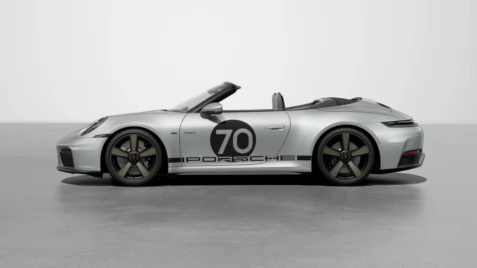 2026 Porsche 911 - Image 11 of 30