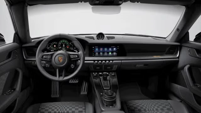 2026 Porsche 911 - Image 26 of 30