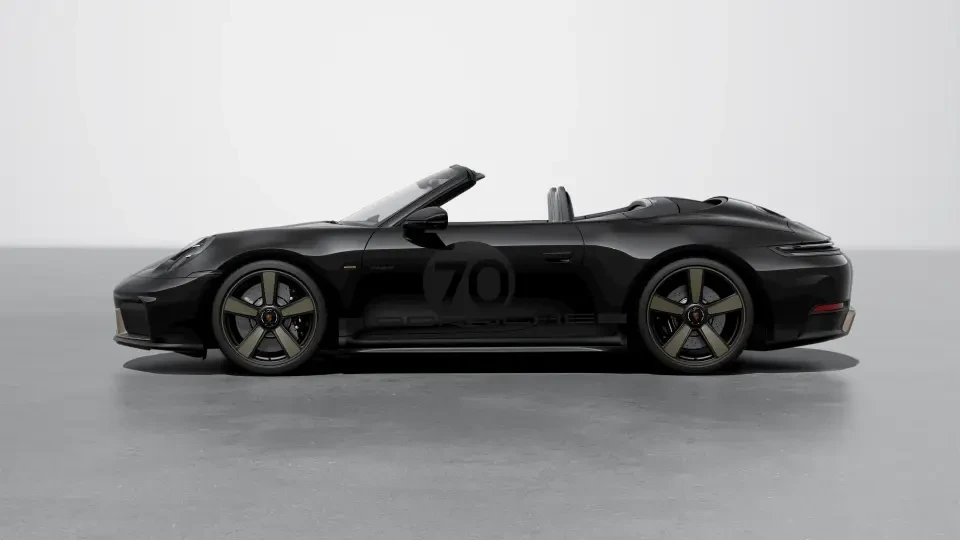 2026 Porsche 911 - Image 15 of 30