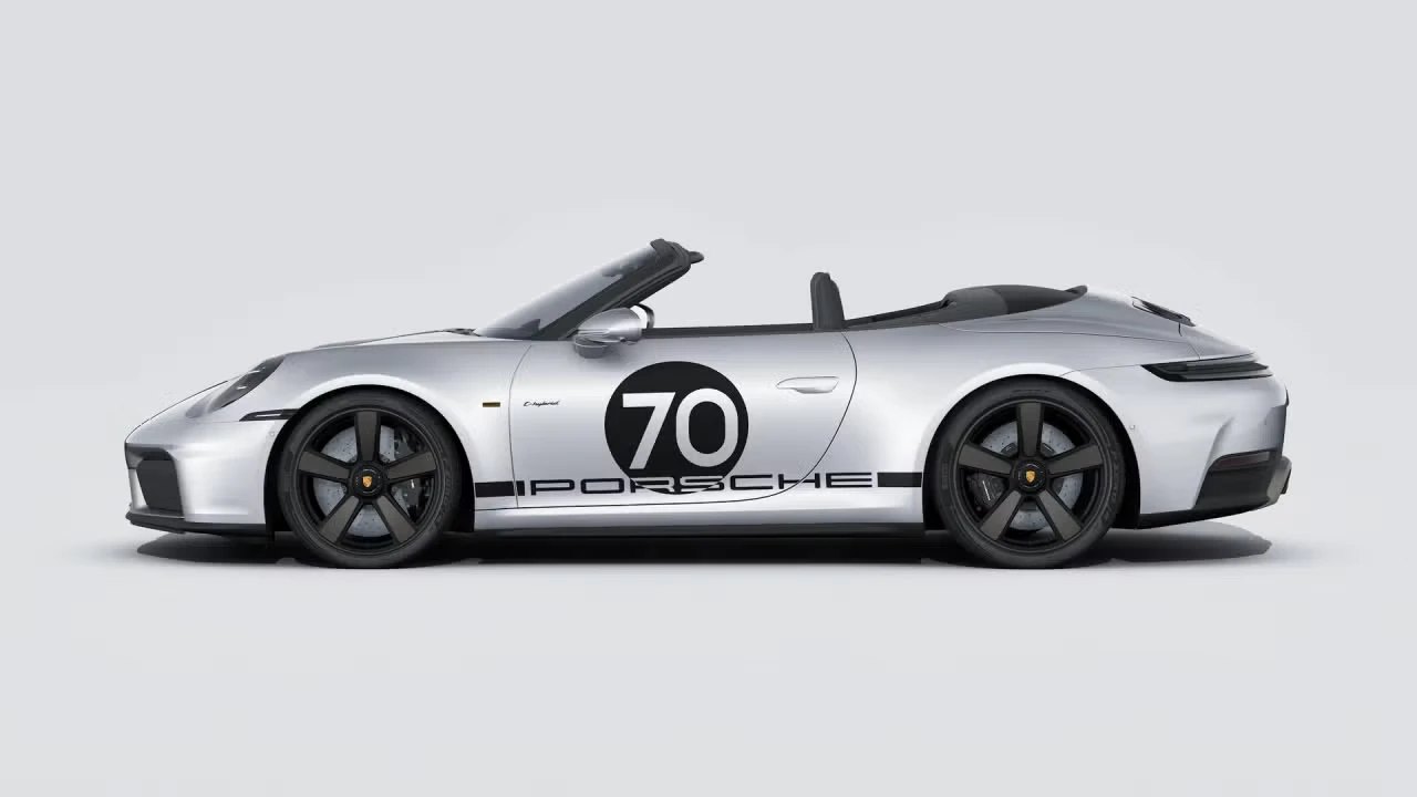 2026 Porsche 911 - Image 12 of 30