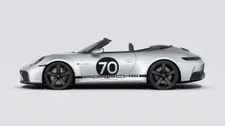 2026 Porsche 911 - Image 13 of 30