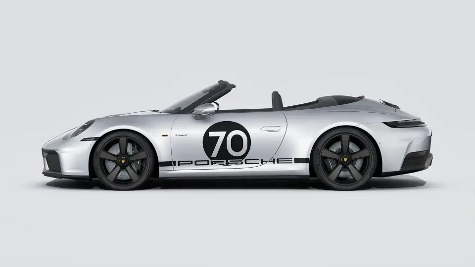 2026 Porsche 911 - Image 15 of 30