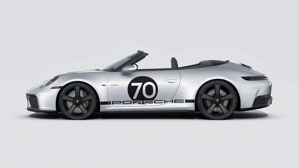 2026 Porsche 911 - Image 11 of 30