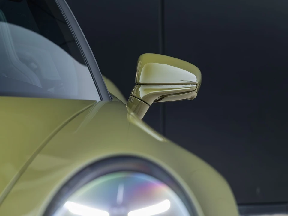 2026 Porsche 911 - Image 24 of 31