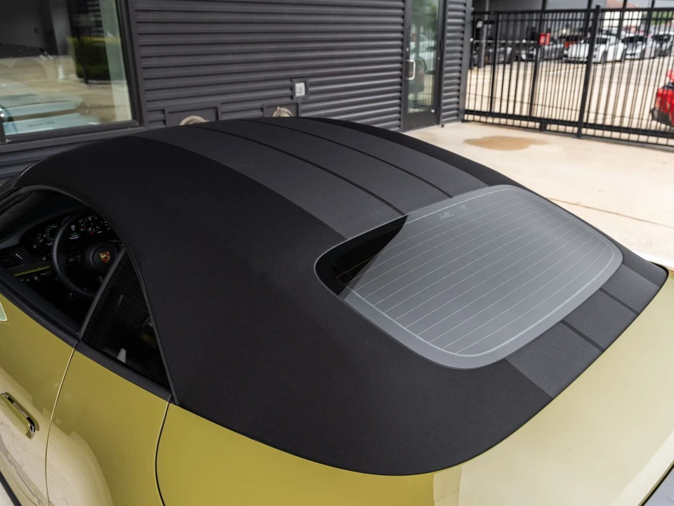 2026 Porsche 911 - Image 29 of 31