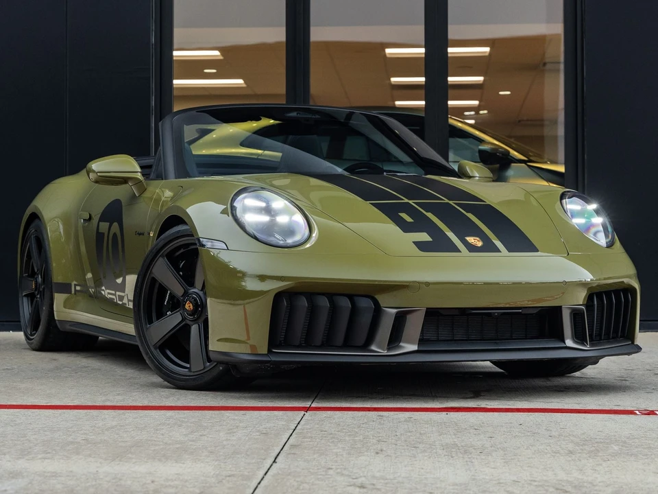 2026 Porsche 911 - Image 6 of 31