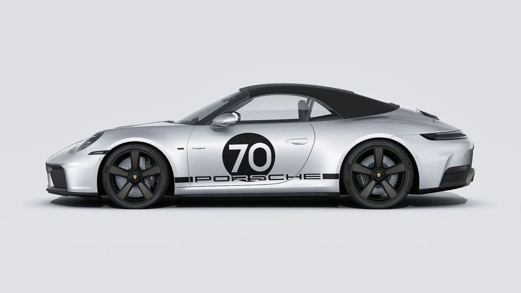 2026 Porsche 911 - Image 2 of 6