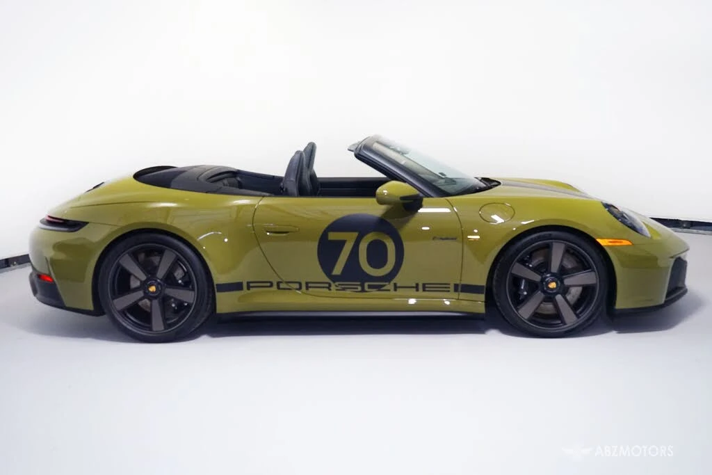 2026 Porsche 911 - Image 4 of 31