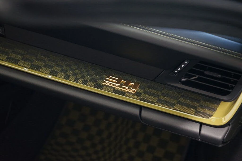 2026 Porsche 911 - Image 31 of 31