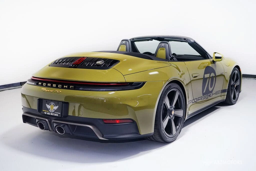 2026 Porsche 911 - Image 6 of 31