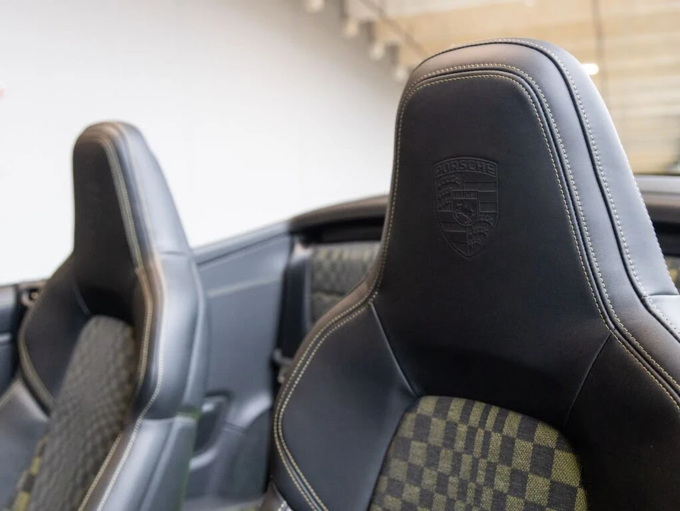 2026 Porsche 911 - Image 25 of 31