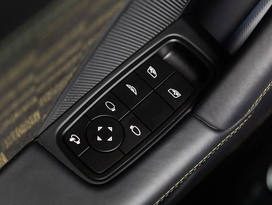 2026 Porsche 911 - Image 21 of 31