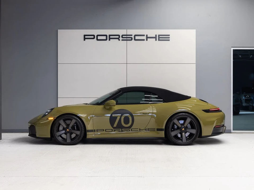 2026 Porsche 911 - Image 2 of 31