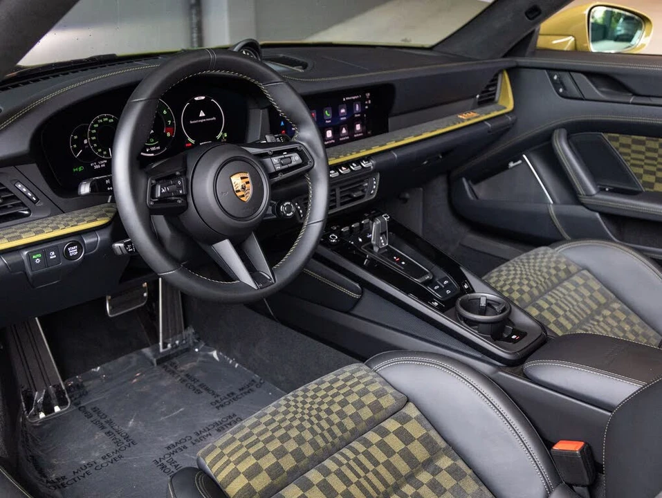2026 Porsche 911 - Image 3 of 31