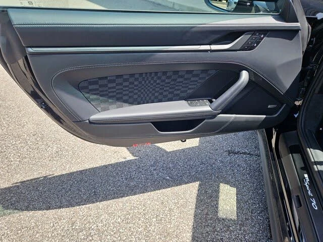 2026 Porsche 911 - Image 20 of 31