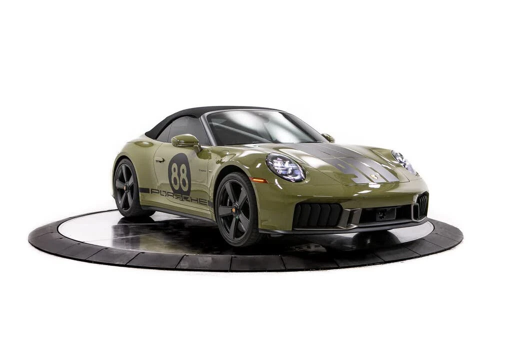 2026 Porsche 911 - Image 9 of 31