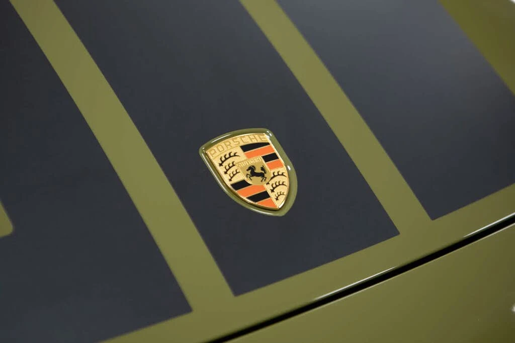 2026 Porsche 911 - Image 17 of 31