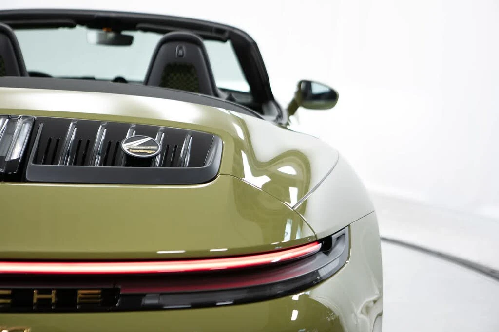 2026 Porsche 911 - Image 21 of 31