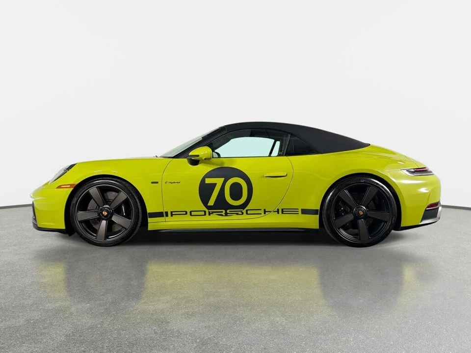 2026 Porsche 911 - Image 6 of 31