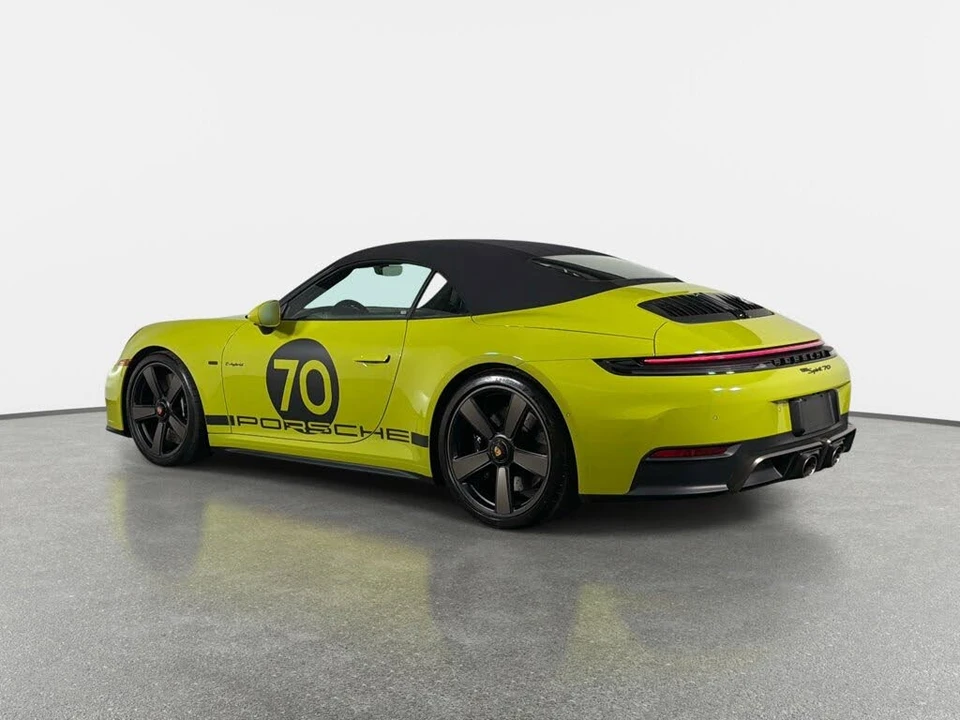 2026 Porsche 911 - Image 5 of 31