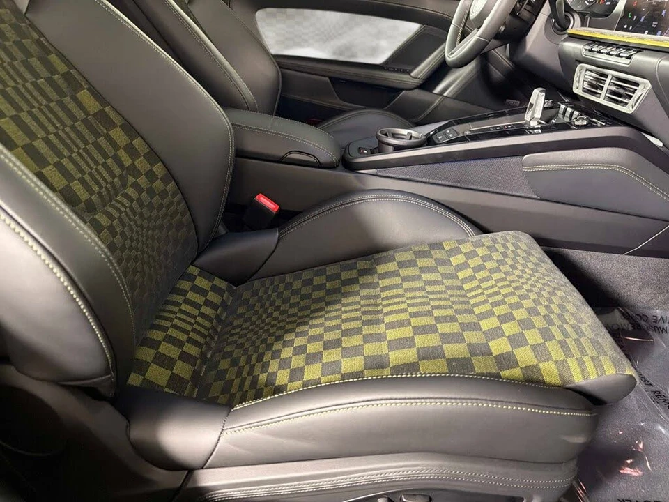 2026 Porsche 911 - Image 26 of 31