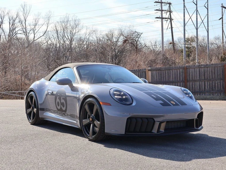 2026 Porsche 992 Carrera GTS - Image 12 of 31