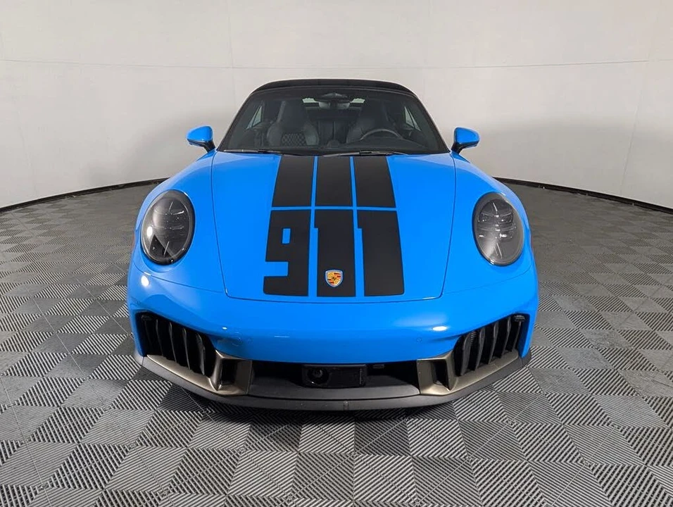 2026 Porsche 911 - Image 11 of 31