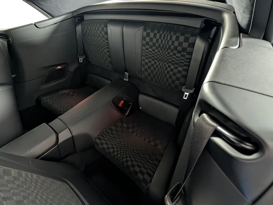 2026 Porsche 911 - Image 24 of 31