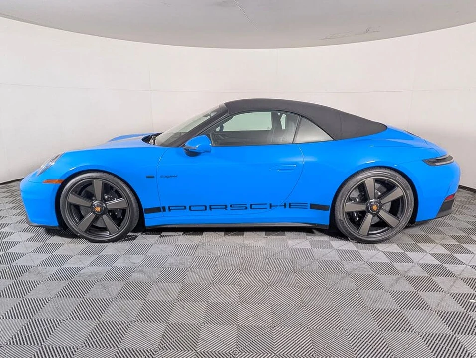 2026 Porsche 911 - Image 3 of 31