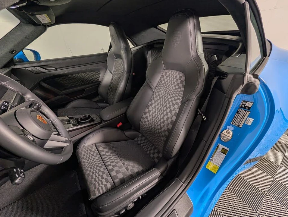 2026 Porsche 911 - Image 6 of 31