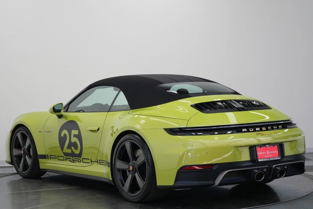 2026 Porsche 911 - Image 7 of 31
