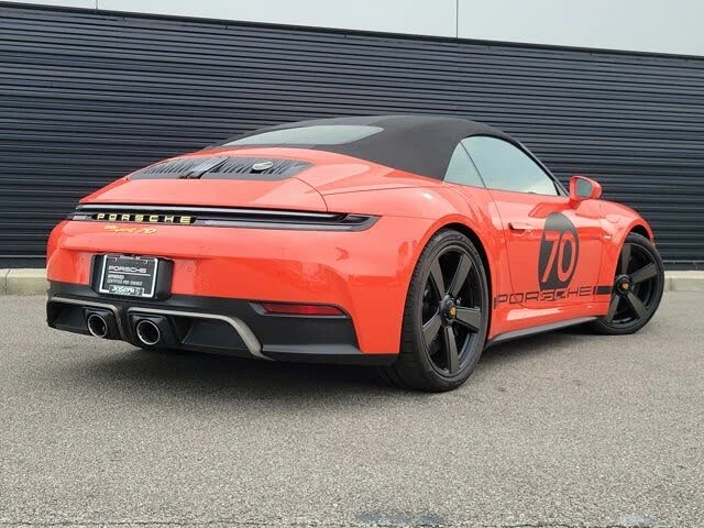 2026 Porsche 911 - Image 8 of 31