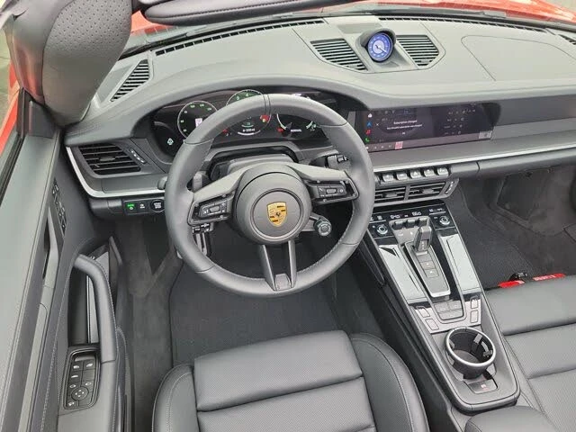 2026 Porsche 911 - Image 19 of 31
