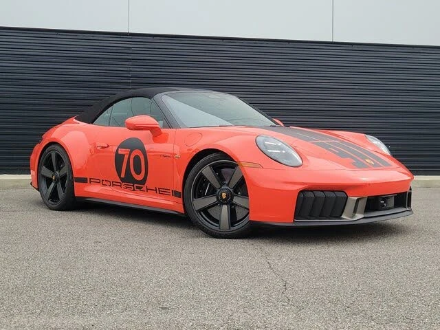 2026 Porsche 911 - Image 11 of 31