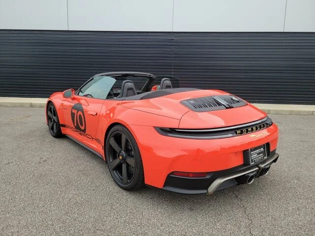 2026 Porsche 911 - Image 6 of 31