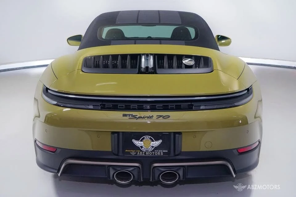 2026 Porsche 911 - Image 7 of 20