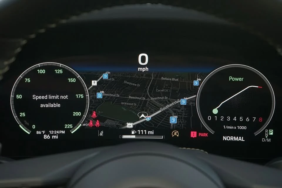 2026 Porsche 911 - Image 15 of 20