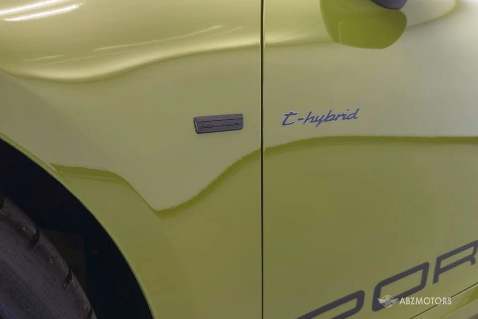 2026 Porsche 911 - Image 9 of 20