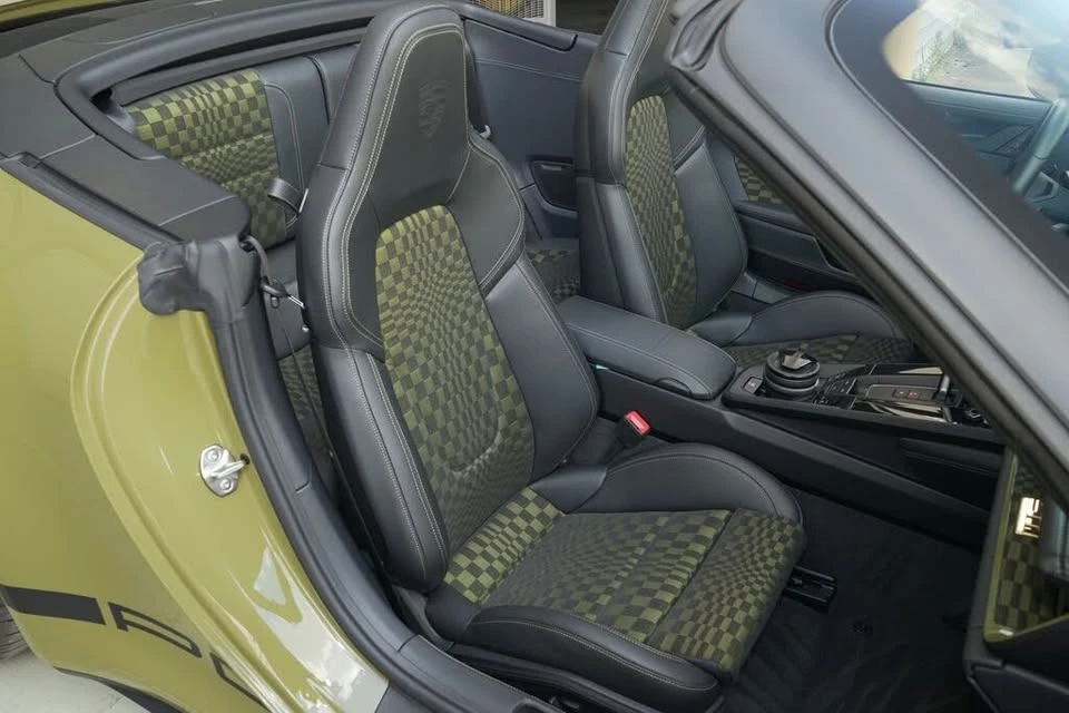 2026 Porsche 911 - Image 12 of 20