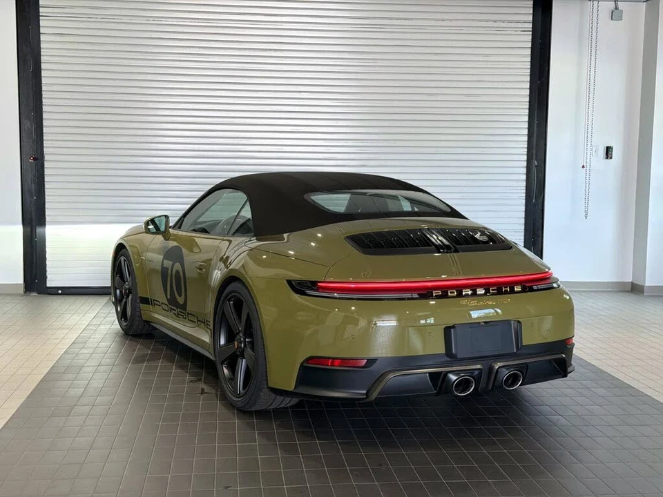 2026 Porsche 911 - Image 3 of 23