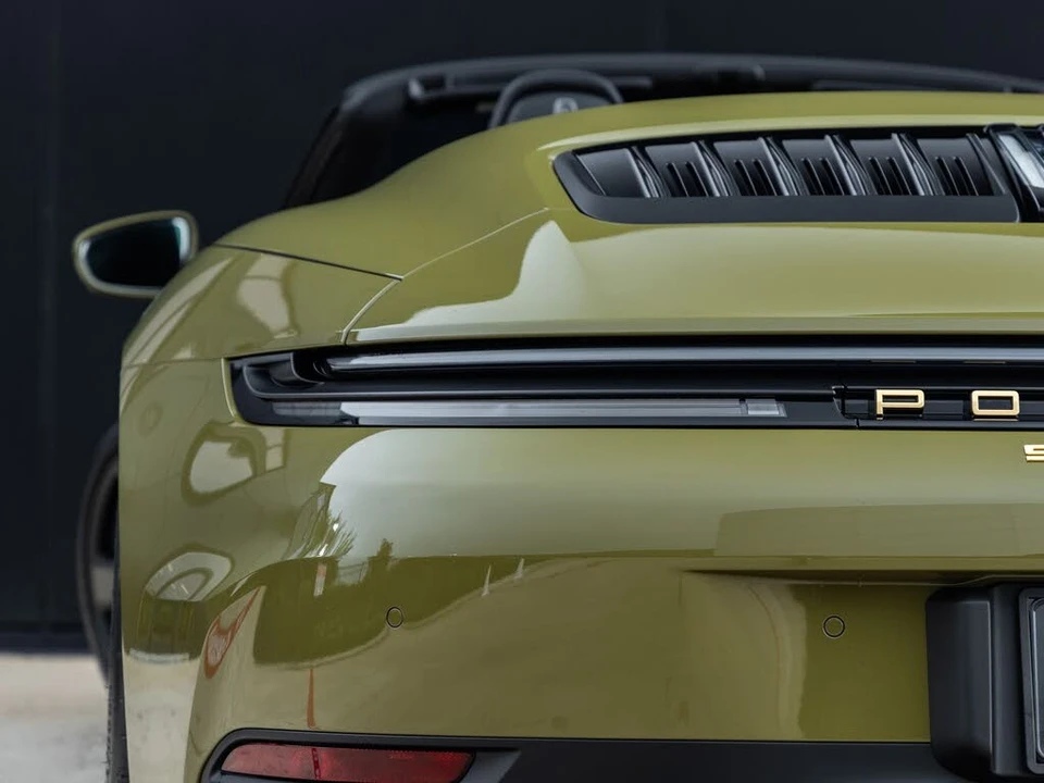 2026 Porsche 911 - Image 17 of 31