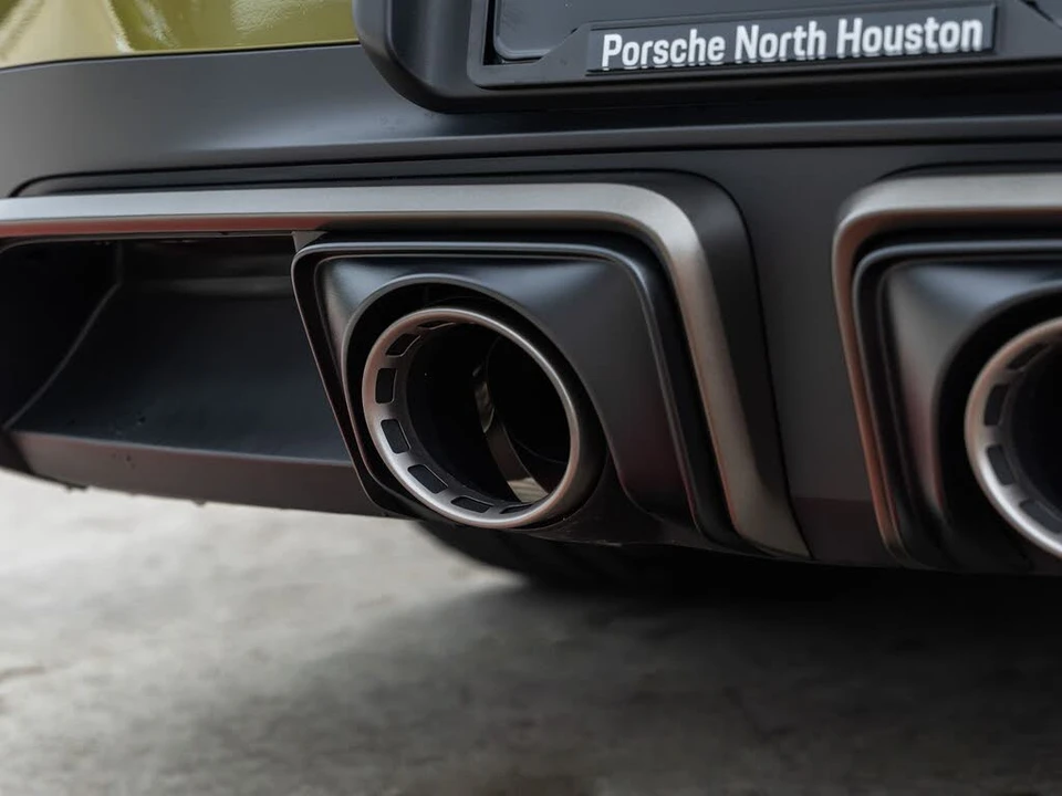 2026 Porsche 911 - Image 18 of 31
