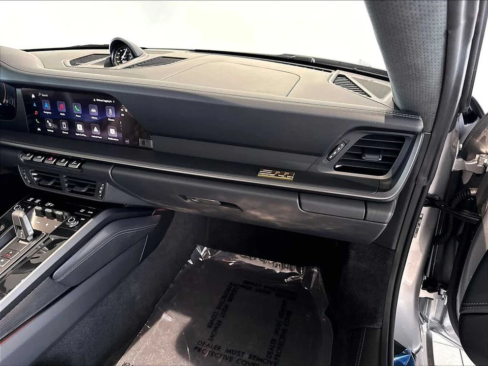 2026 Porsche 911 - Image 20 of 29