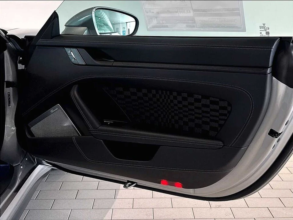 2026 Porsche 911 - Image 22 of 29